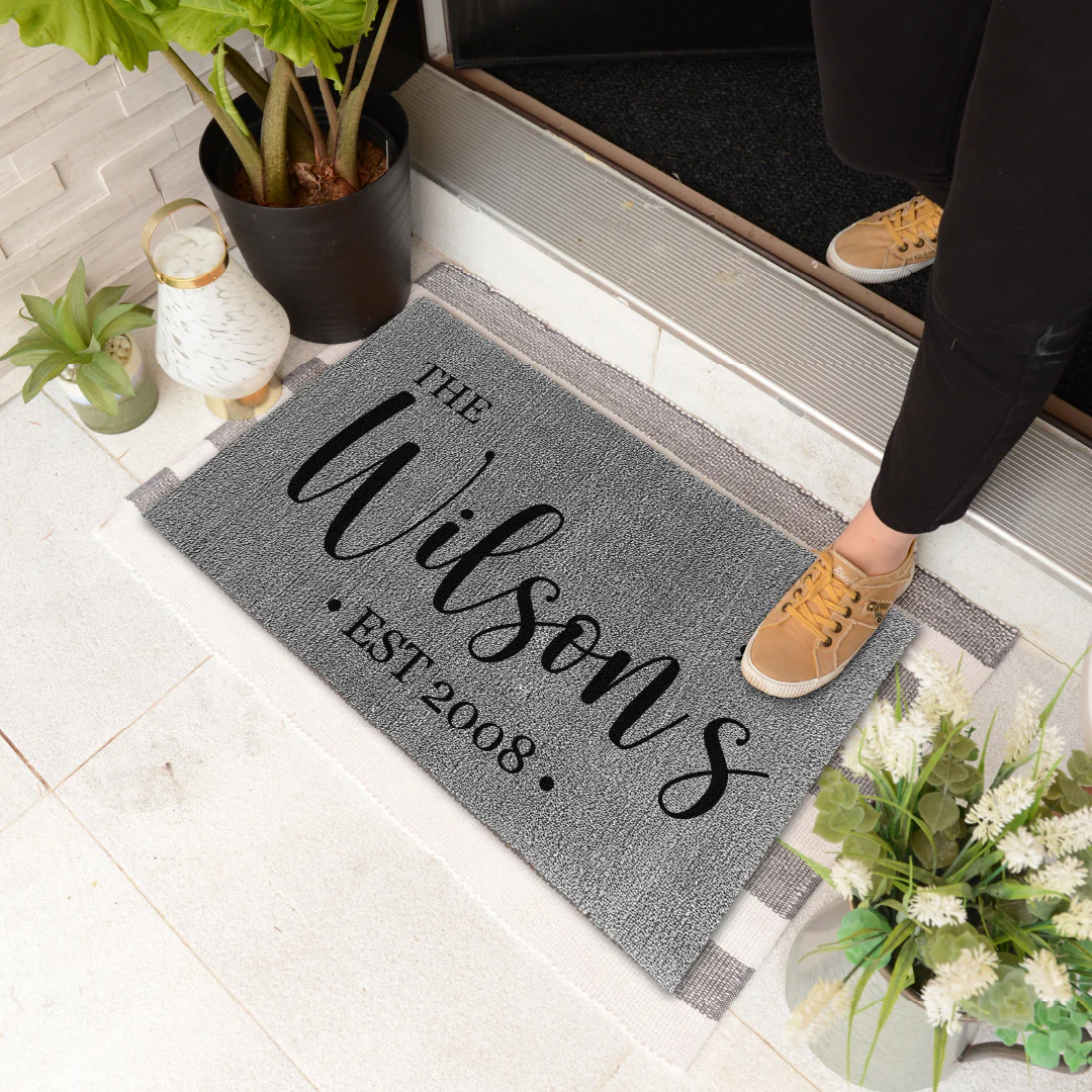 Decor Loop Family Name Border Personalized Doormats - Image 3