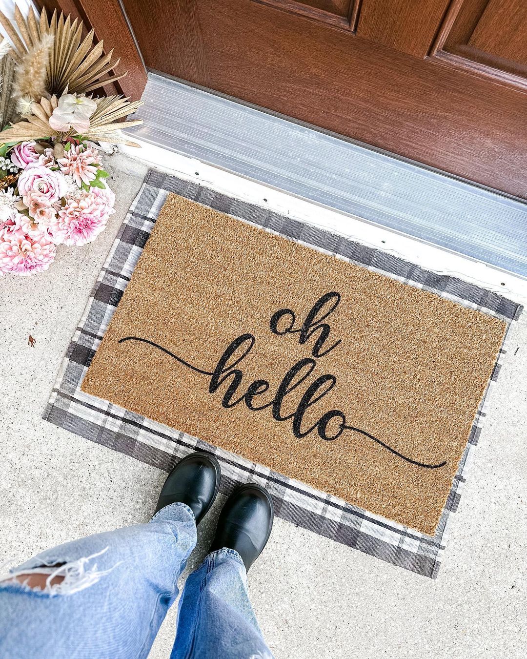 Oh Hello - Image 3
